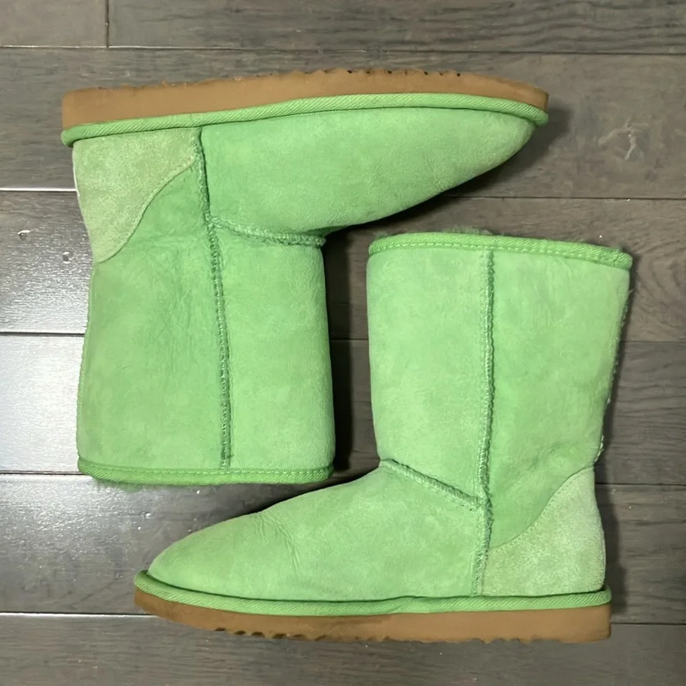 Y2K Vintage Ugg Classic Short Boots Size 6 - Picture 3 of 14